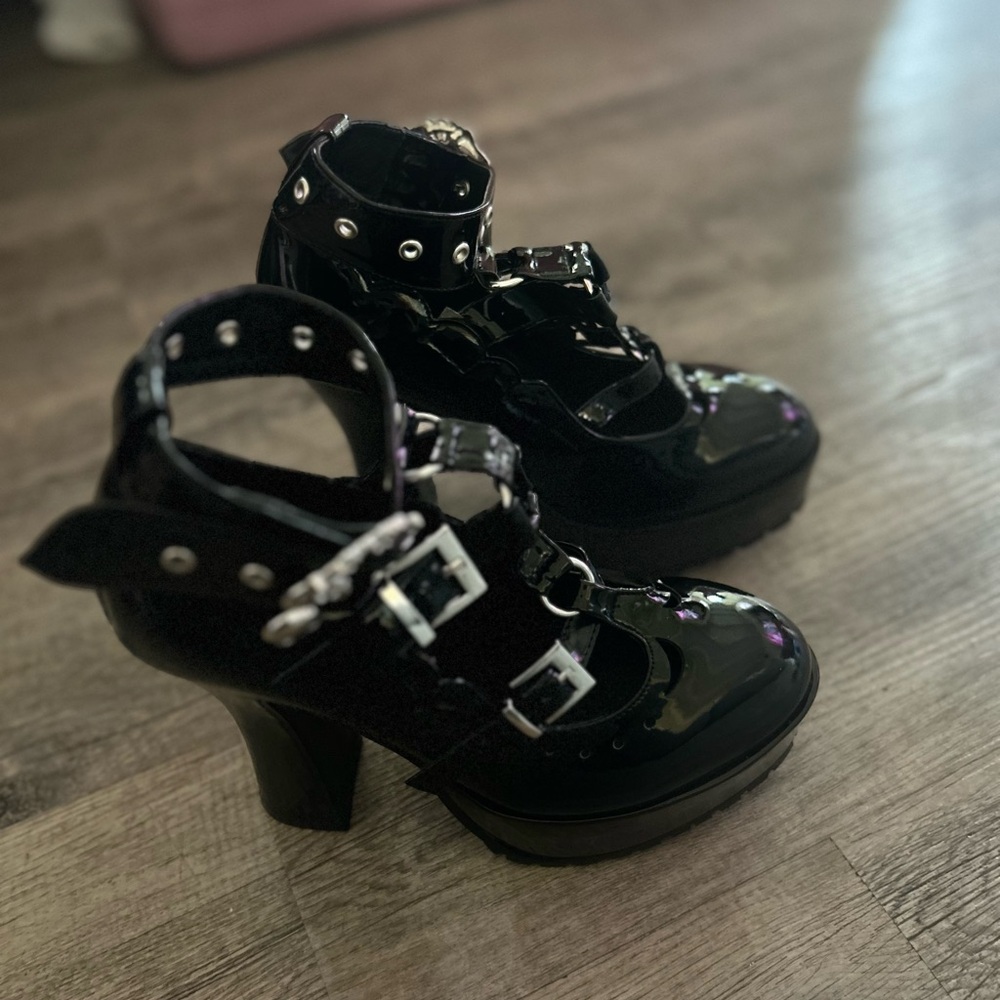 Black Patent Mary Jane Heeled Platform Shoes with Buckles size 8